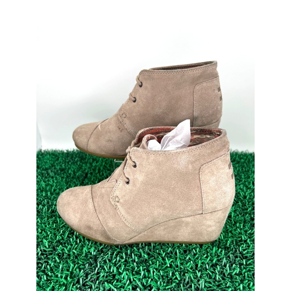 TOMS Taupe Suede Desert Wedge Booties –‎ Women's Size 9